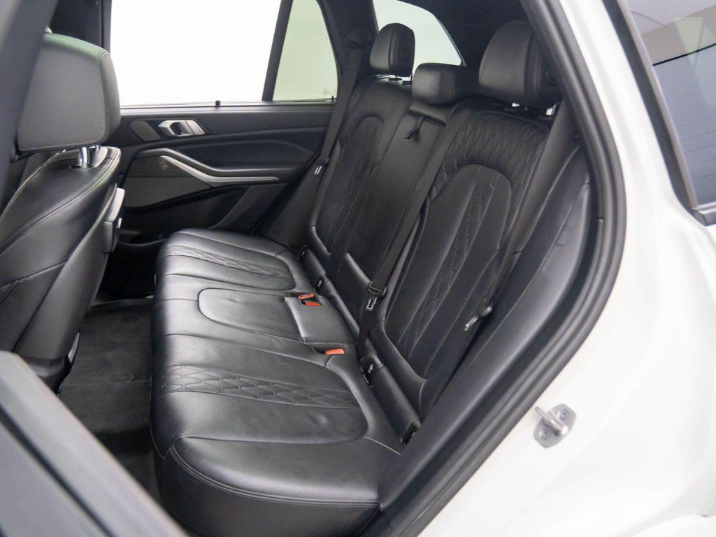 2022 Mineral White Metallic BMW X5