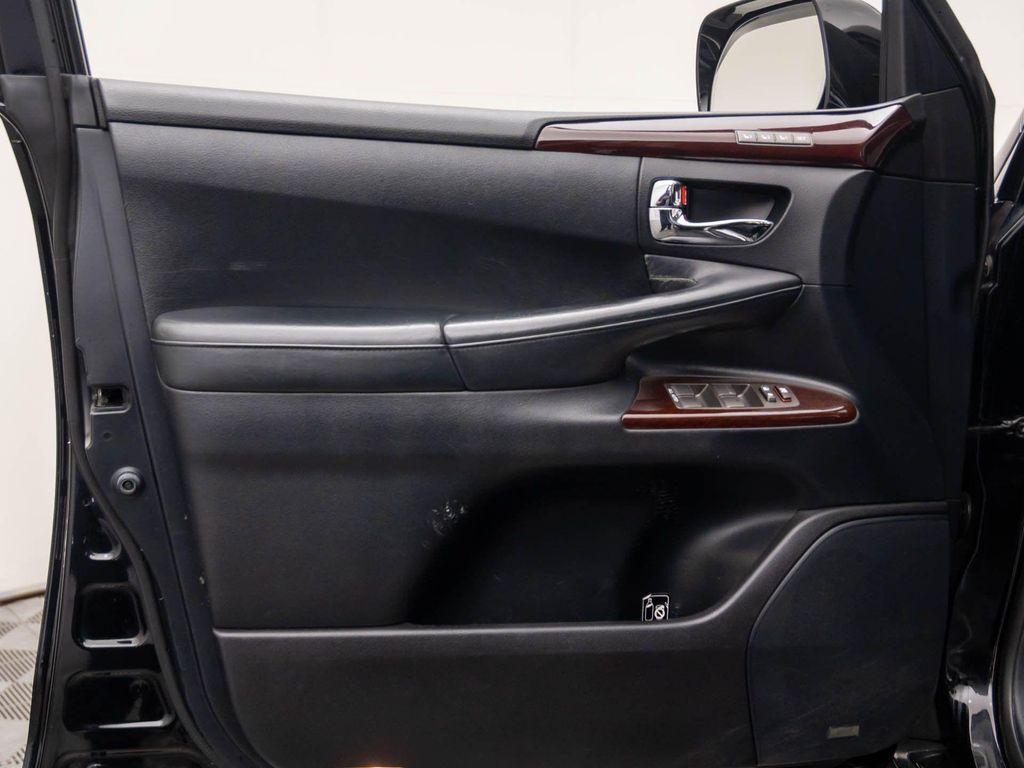 used 2014 Lexus LX 570 car, priced at $35,112