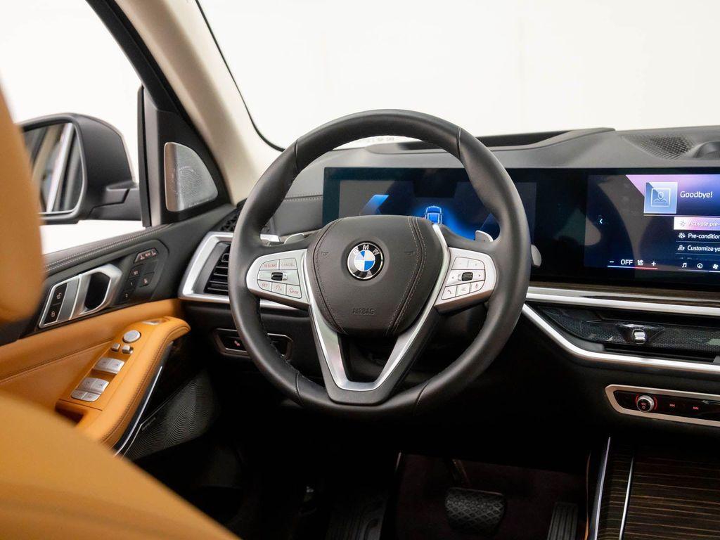 used 2025 BMW X7 car, priced at $77,000