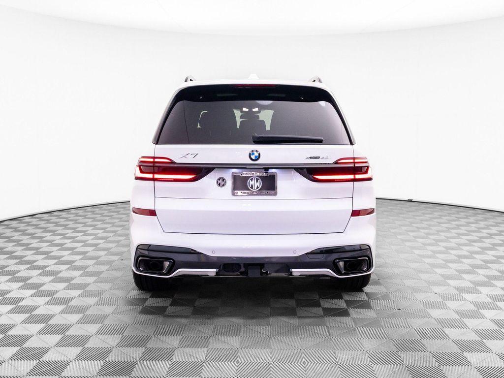 new 2027 BMW X7 car, priced at $101,117