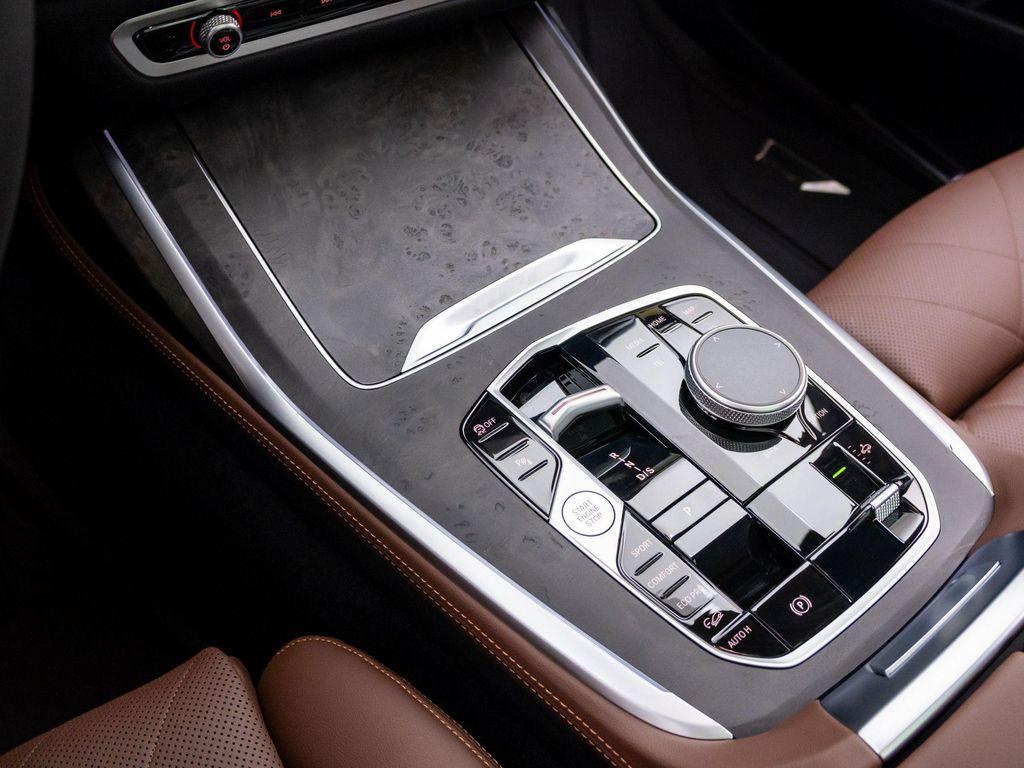new 2027 BMW X7 car, priced at $98,602