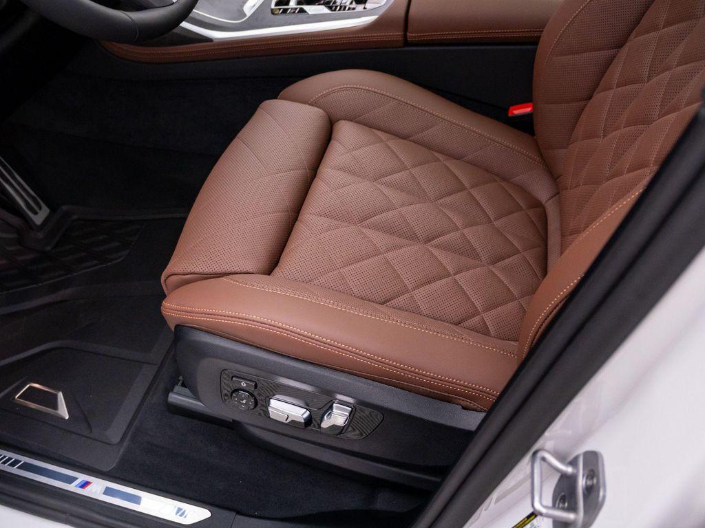 new 2027 BMW X7 car, priced at $98,602