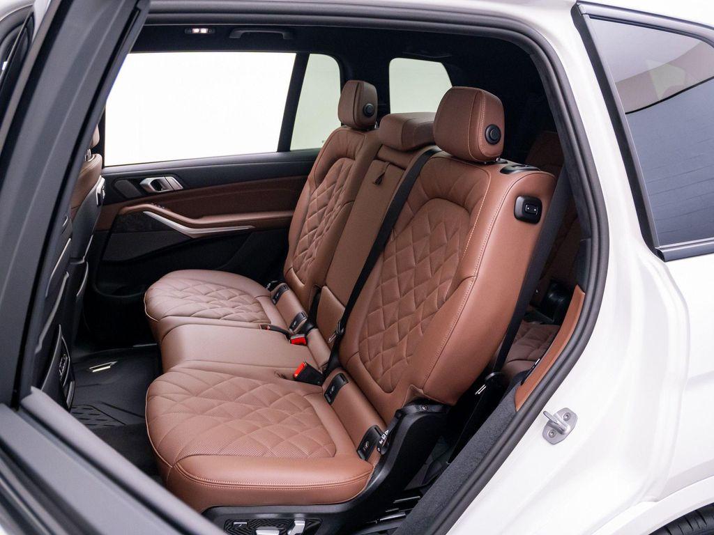 new 2027 BMW X7 car, priced at $98,602