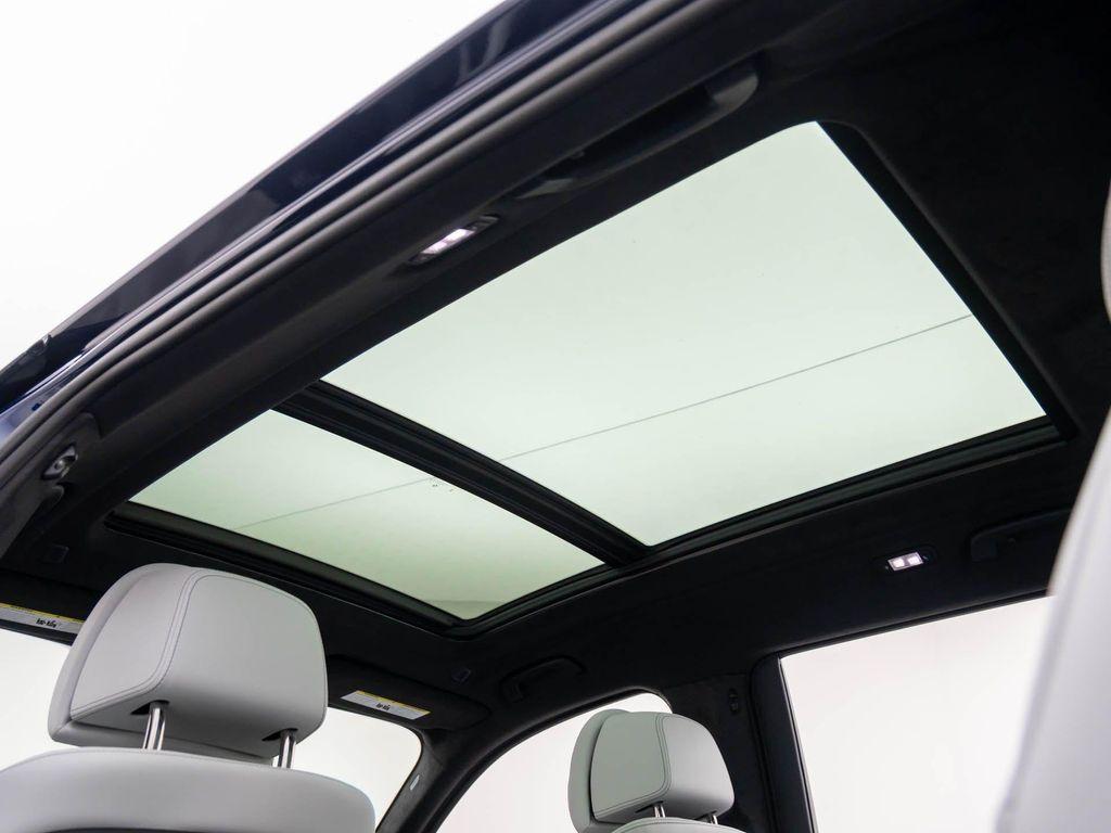 new 2026 BMW X7 car, priced at $98,985
