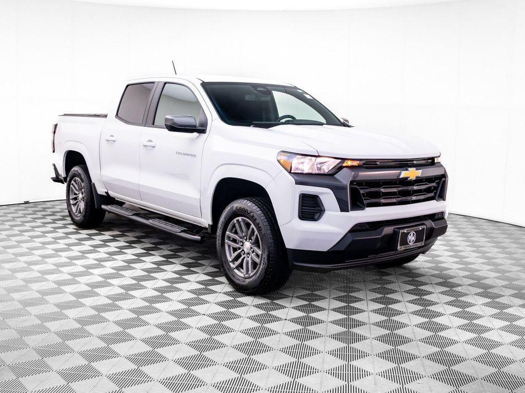 used 2024 Chevrolet Colorado car, priced at $31,112