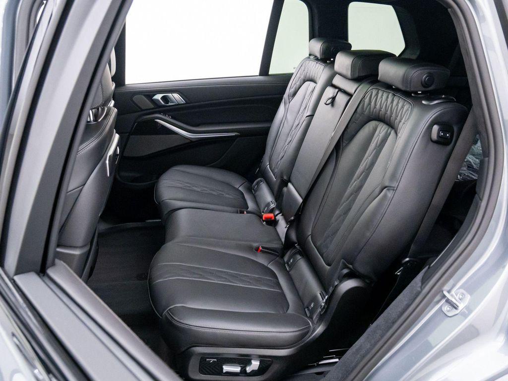 new 2026 BMW X7 car, priced at $101,230