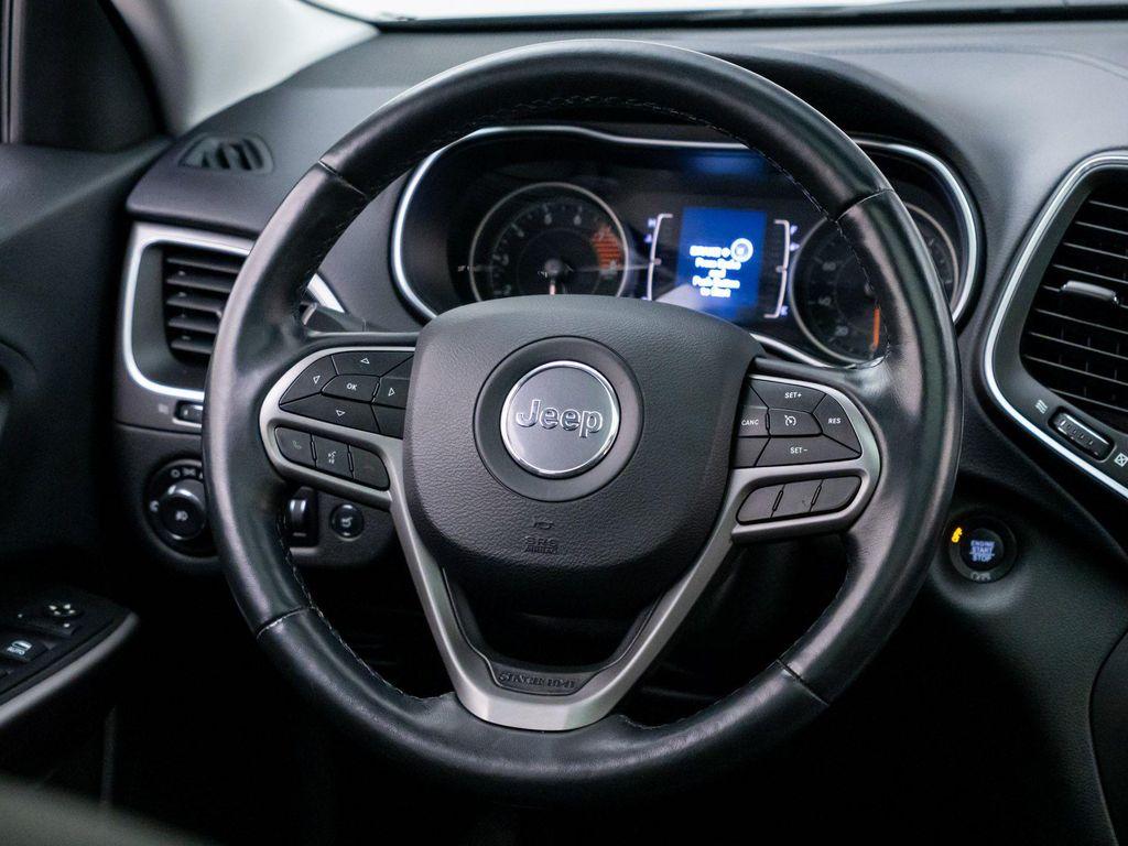 used 2019 Jeep Cherokee car, priced at $21,112