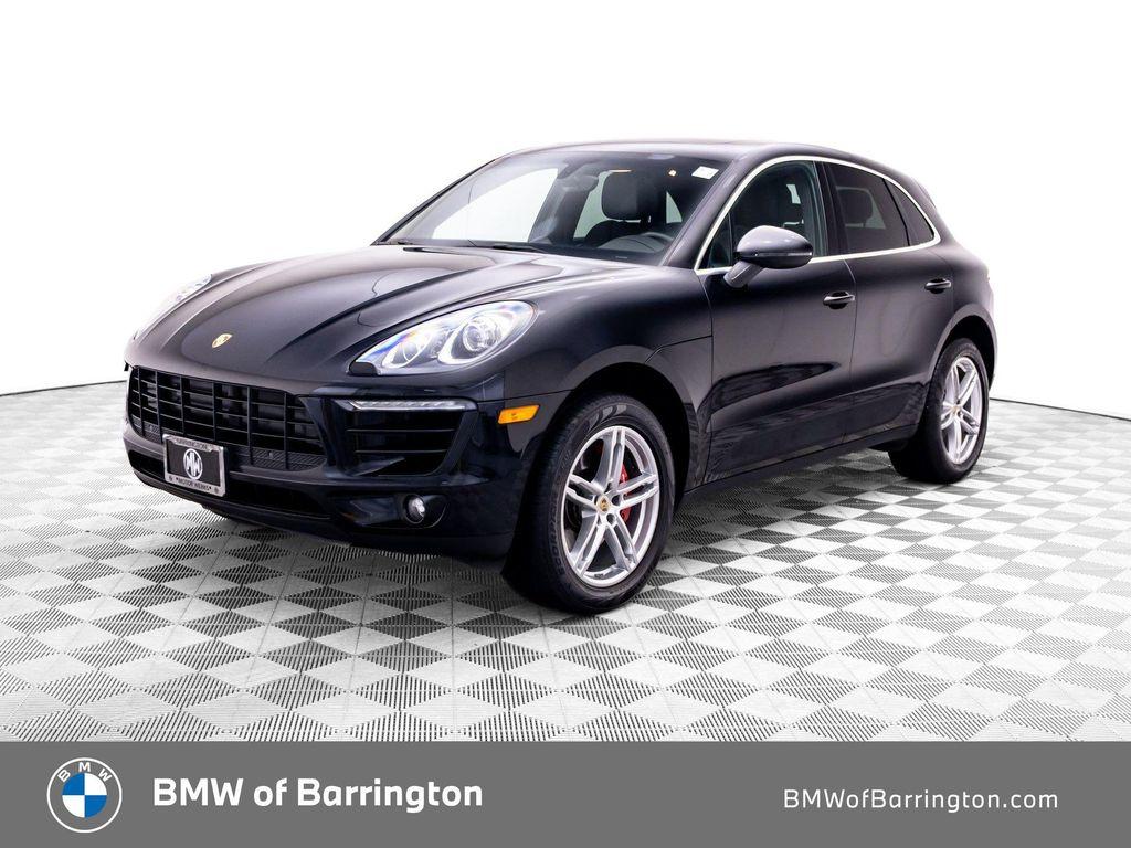 2016 Porsche Macan in Black for sale in the USA
