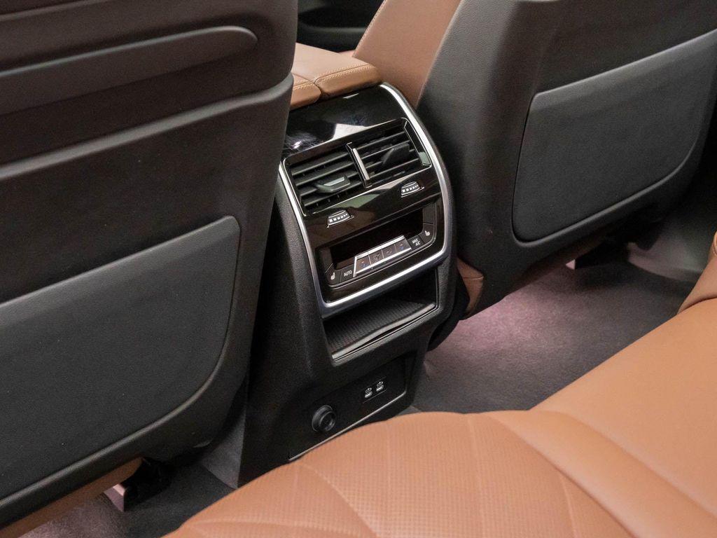 used 2025 BMW X7 car, priced at $78,400