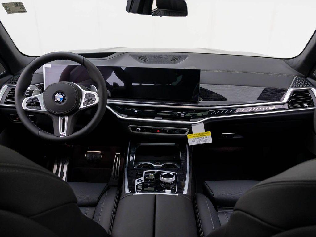 new 2027 BMW X7 car, priced at $124,912