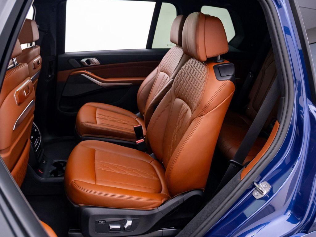 used 2024 BMW ALPINA XB7 car, priced at $110,412