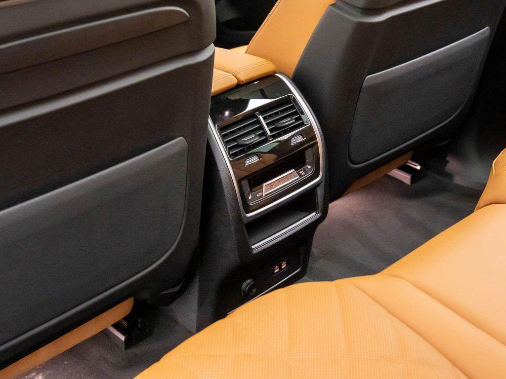 new 2026 BMW X7 car, priced at $97,539