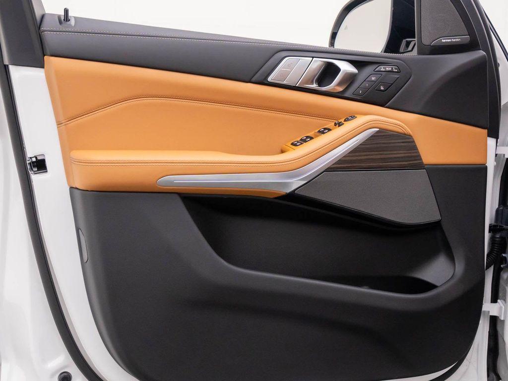 new 2026 BMW X7 car, priced at $97,539