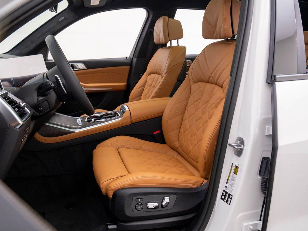 new 2026 BMW X7 car, priced at $97,539