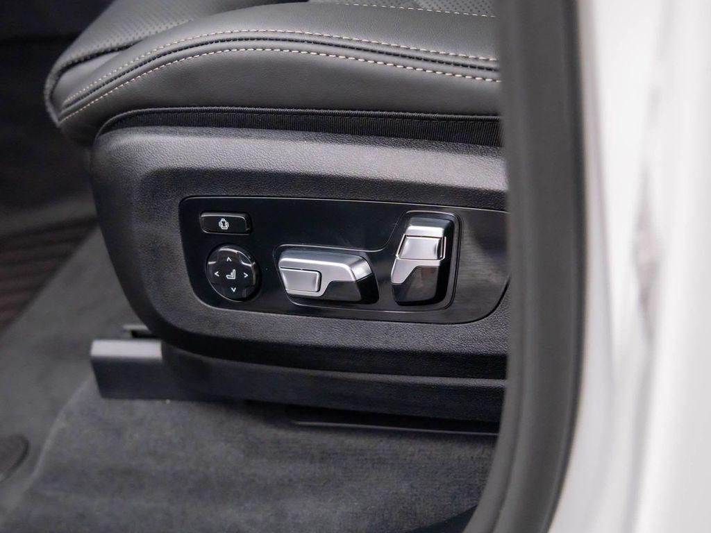 new 2026 BMW X7 car, priced at $91,497