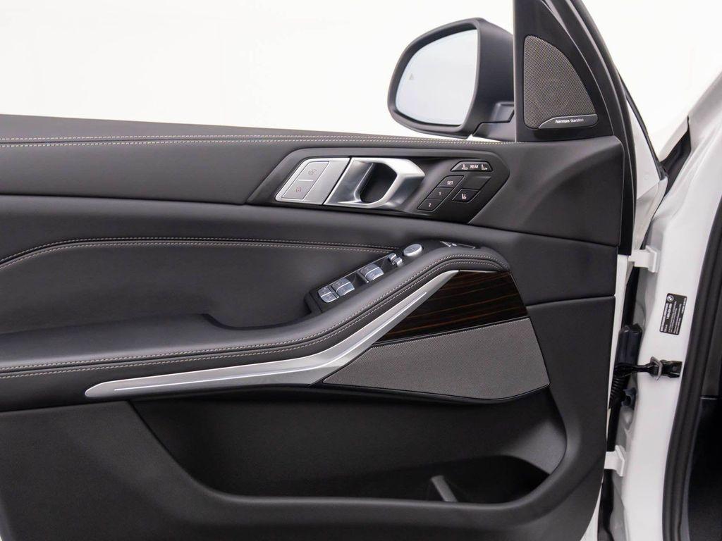new 2026 BMW X7 car, priced at $91,497