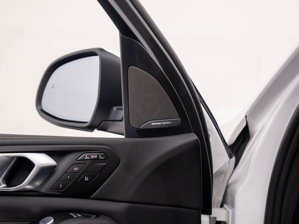 new 2026 BMW X7 car, priced at $91,497