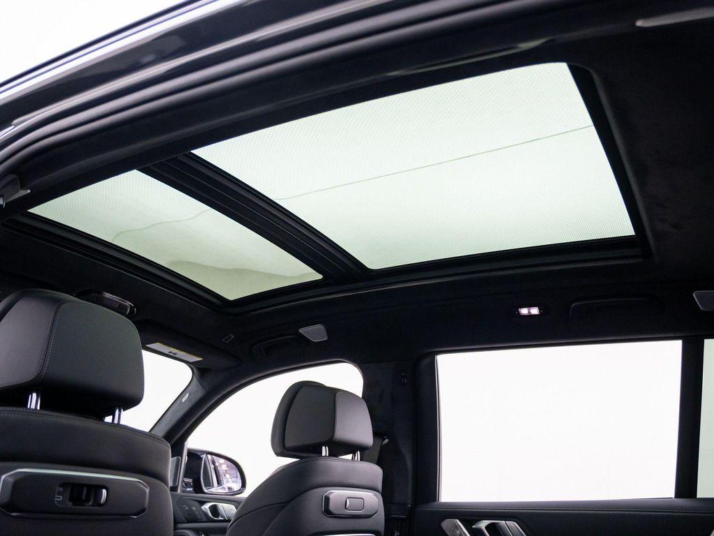 new 2027 BMW X7 car, priced at $131,747