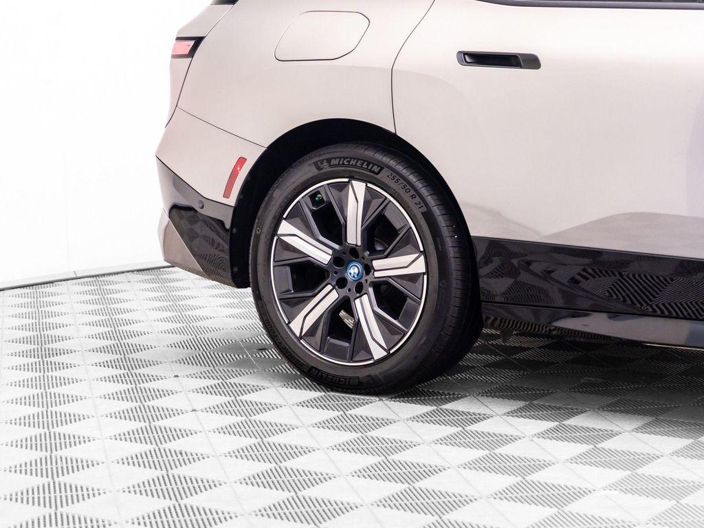 BMW iX view 30