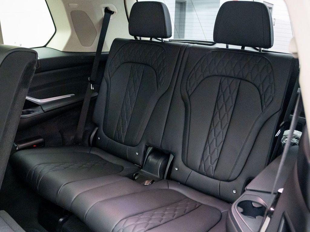 new 2026 BMW X7 car, priced at $97,762