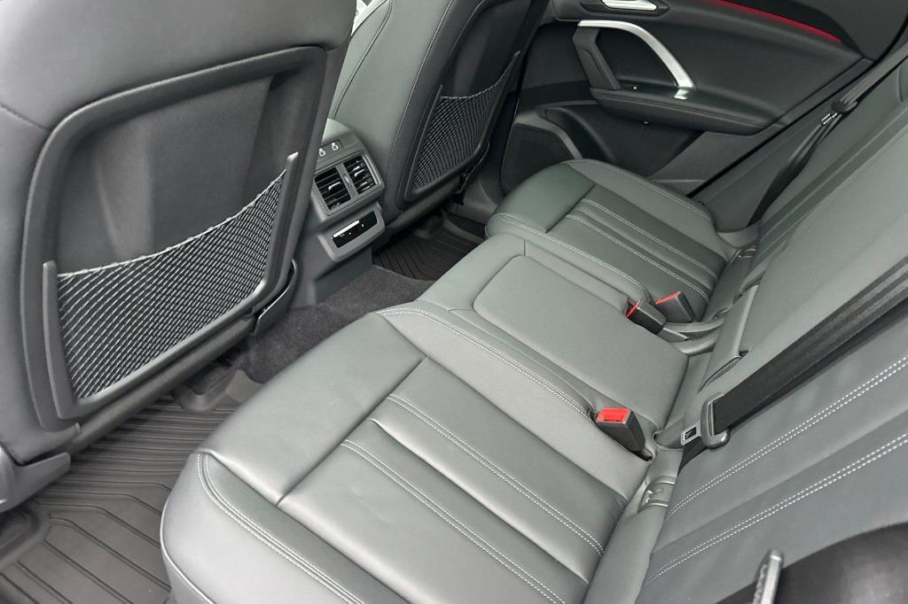 new 2025 Audi Q5 car, priced at $55,652