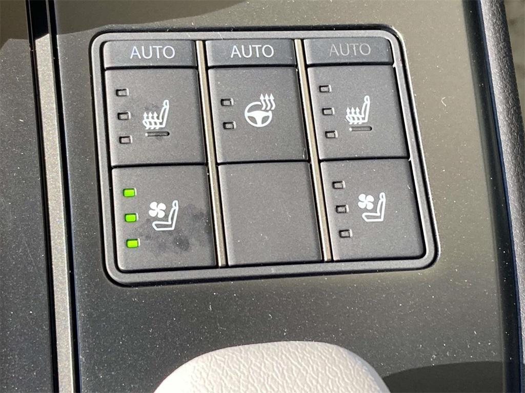 new 2025 Lexus UX 300h car, priced at $43,890