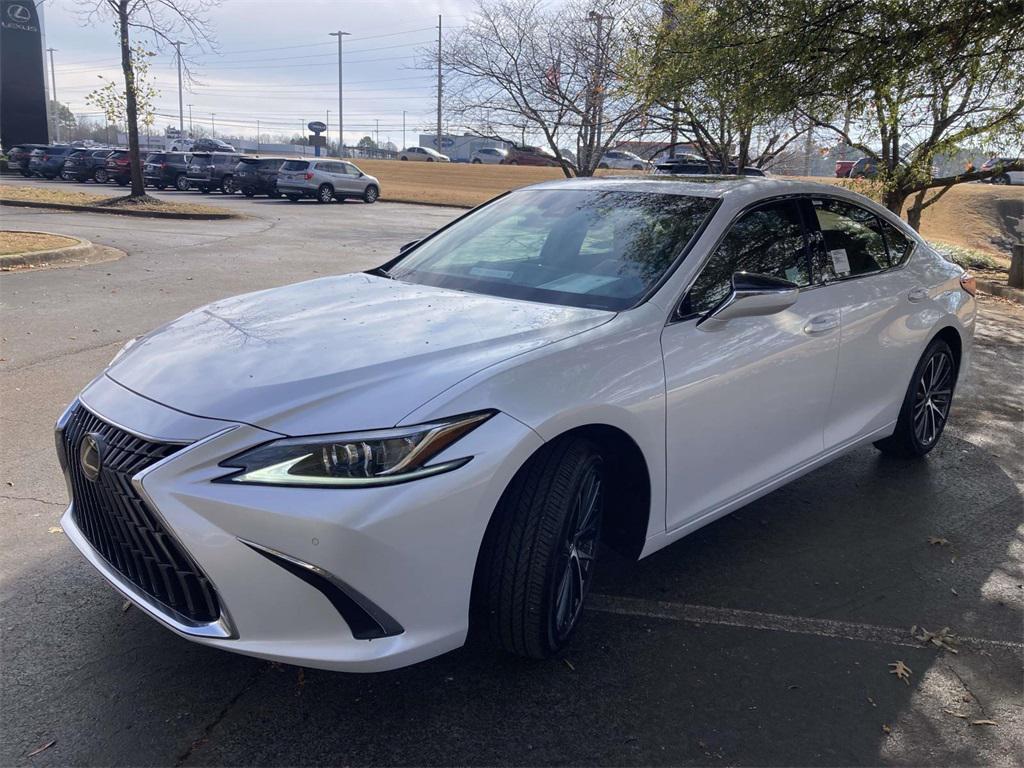 used 2025 Lexus ES 300h car, priced at $48,500