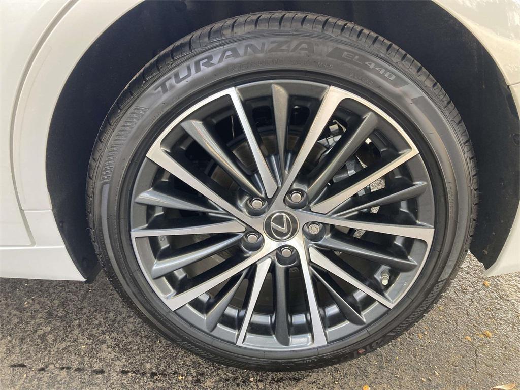 used 2025 Lexus ES 300h car, priced at $48,500