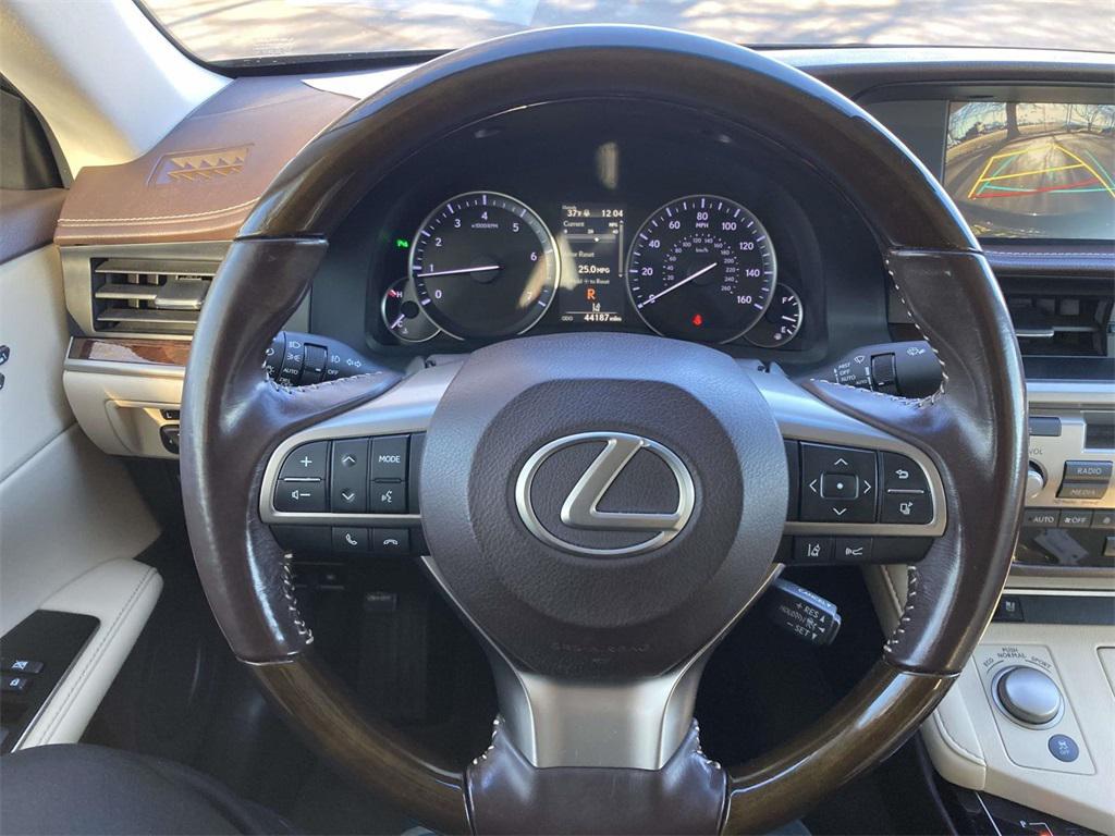 used 2017 Lexus ES 350 car, priced at $26,500