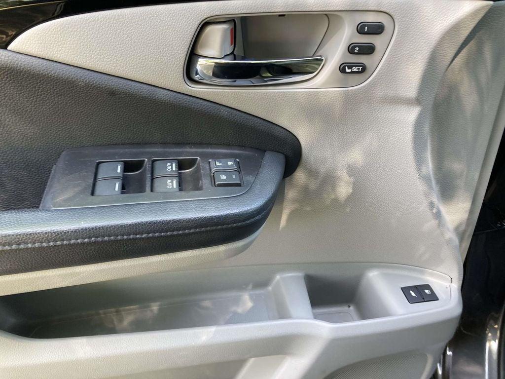 used 2018 Honda Pilot car, priced at $25,499