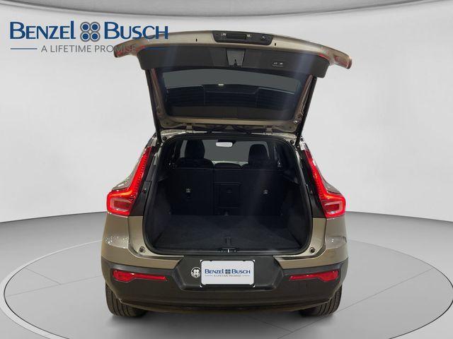 used 2022 Volvo XC40 car, priced at $26,598
