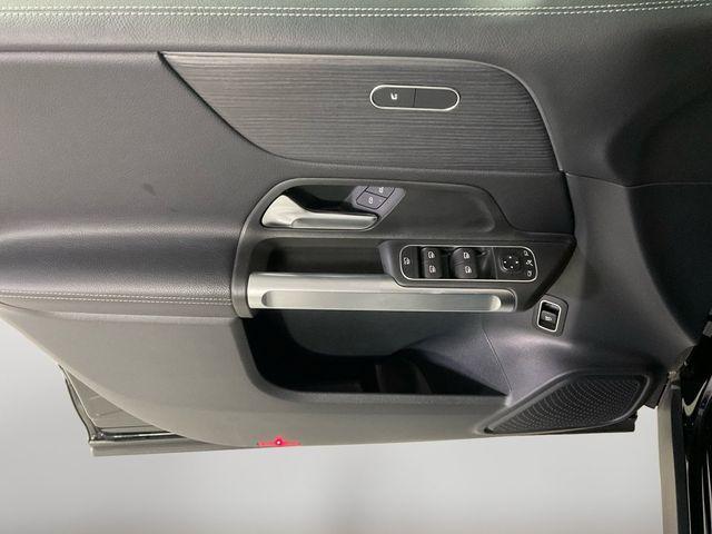 used 2022 Mercedes-Benz GLB 250 car, priced at $27,958