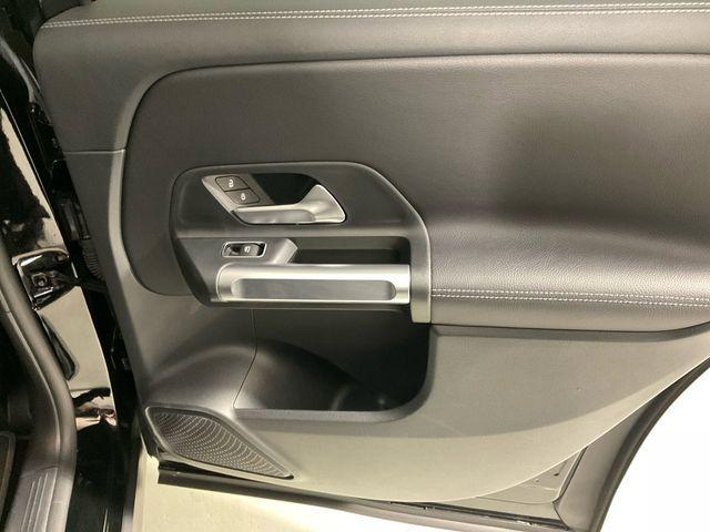 used 2022 Mercedes-Benz GLB 250 car, priced at $27,958