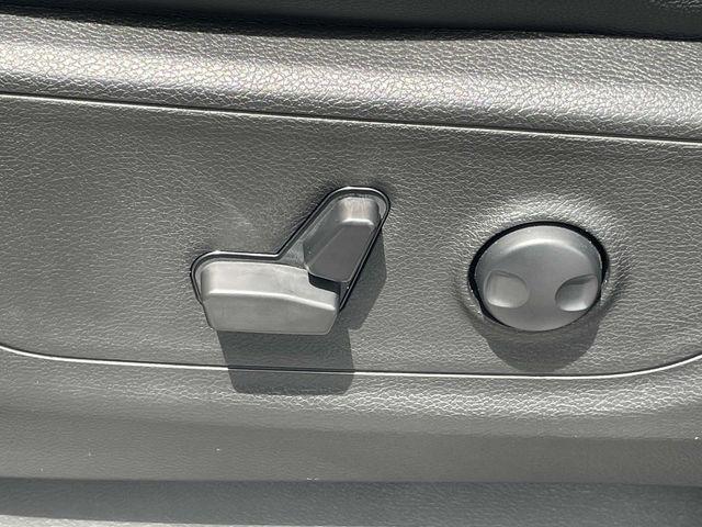 new 2025 Ram 1500 car, priced at $58,001