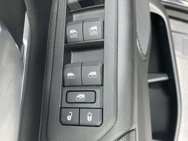 new 2025 Ram 1500 car, priced at $58,001