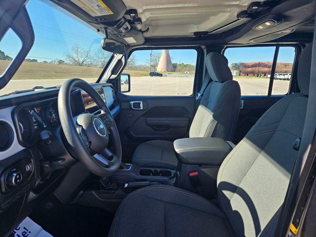 new 2026 Jeep Gladiator car, priced at $40,319