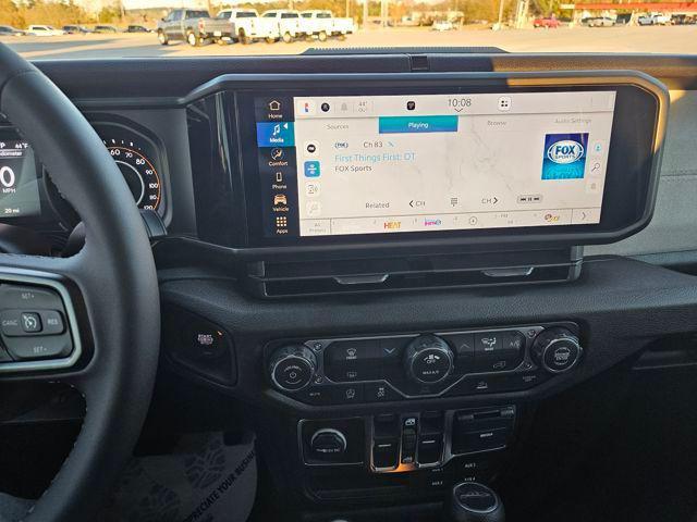 new 2026 Jeep Gladiator car, priced at $47,555