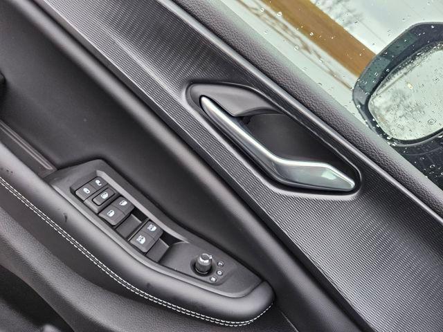 new 2025 Jeep Grand Cherokee car, priced at $33,125