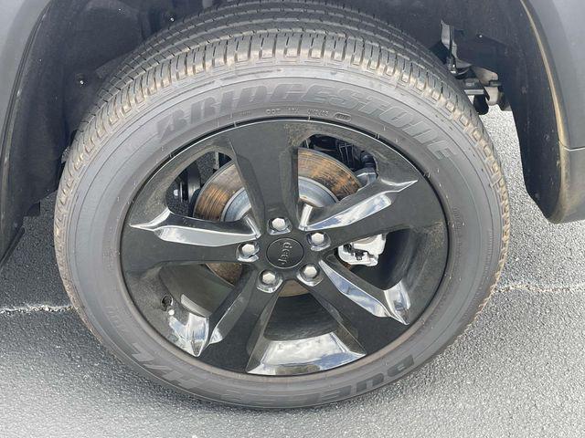 new 2025 Jeep Grand Cherokee car, priced at $33,125