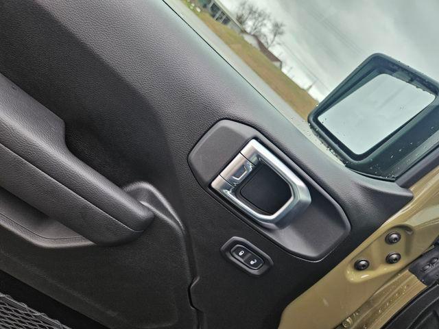 new 2026 Jeep Gladiator car, priced at $36,781