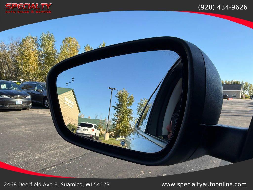 used 2022 Ford Escape car, priced at $14,000