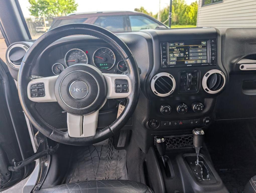used 2015 Jeep Wrangler Unlimited car, priced at $17,400