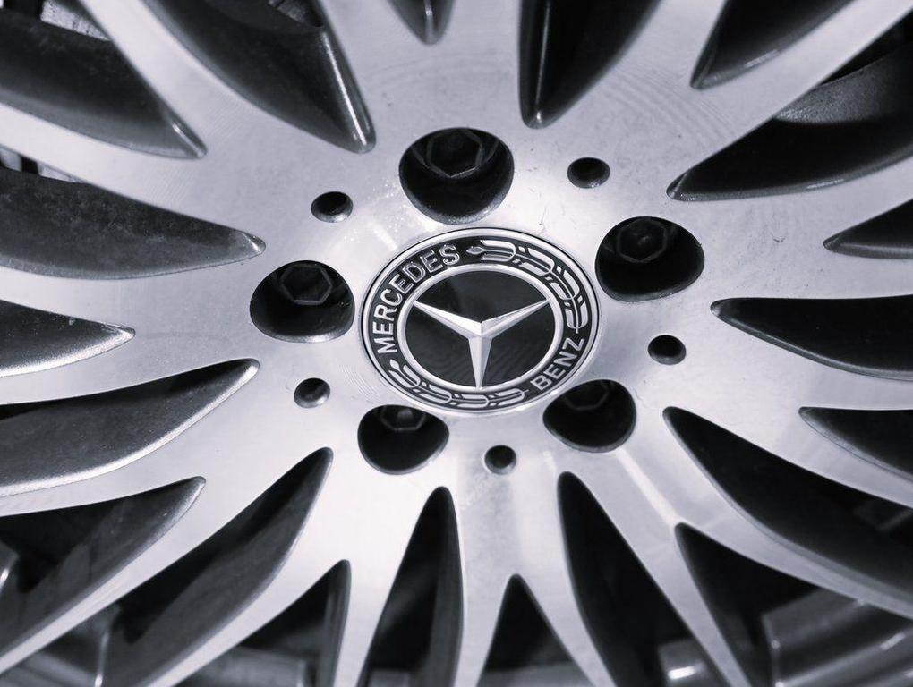 used 2026 Mercedes-Benz GLC 300 car, priced at $53,548