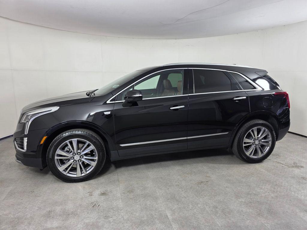 used 2024 Cadillac XT5 car, priced at $29,500