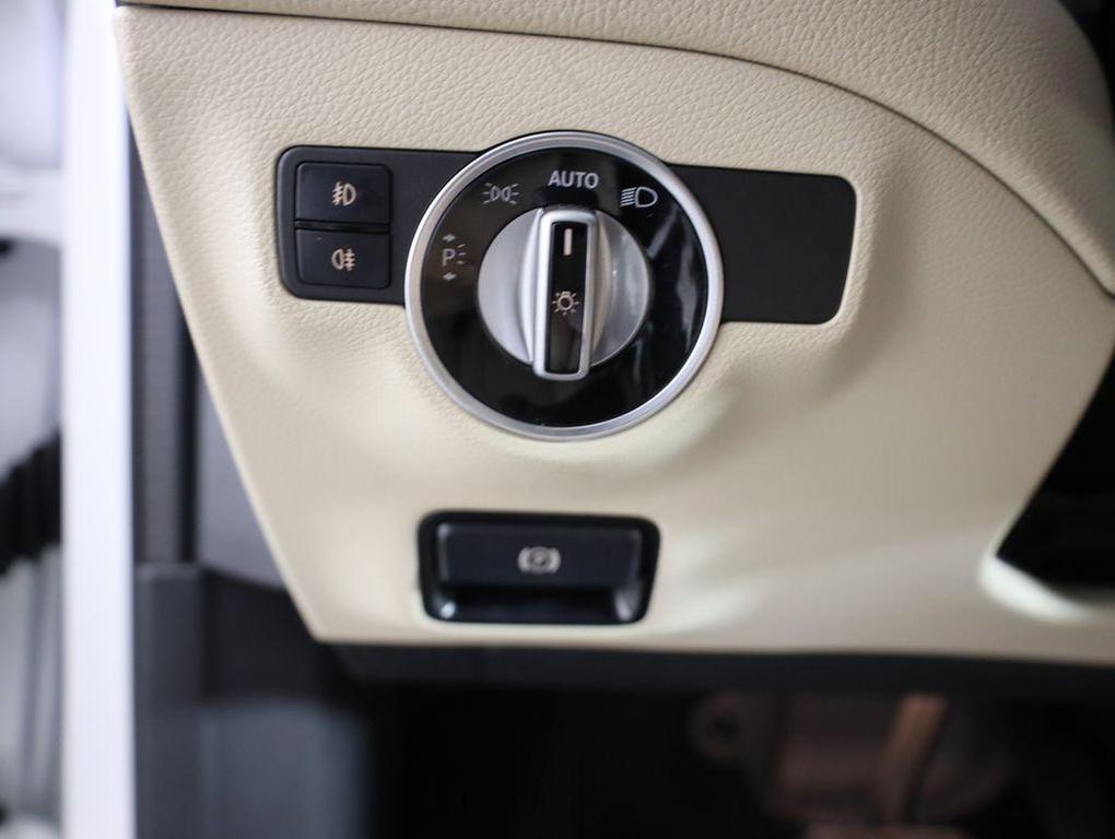 used 2020 Mercedes-Benz GLA 250 car, priced at $20,796