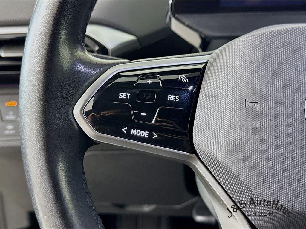 used 2022 Volkswagen ID.4 car, priced at $15,995