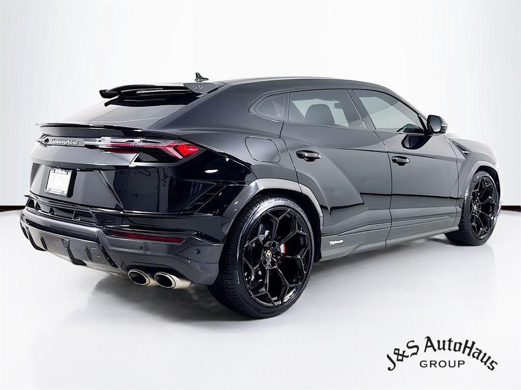 used 2023 Lamborghini Urus car, priced at $267,995