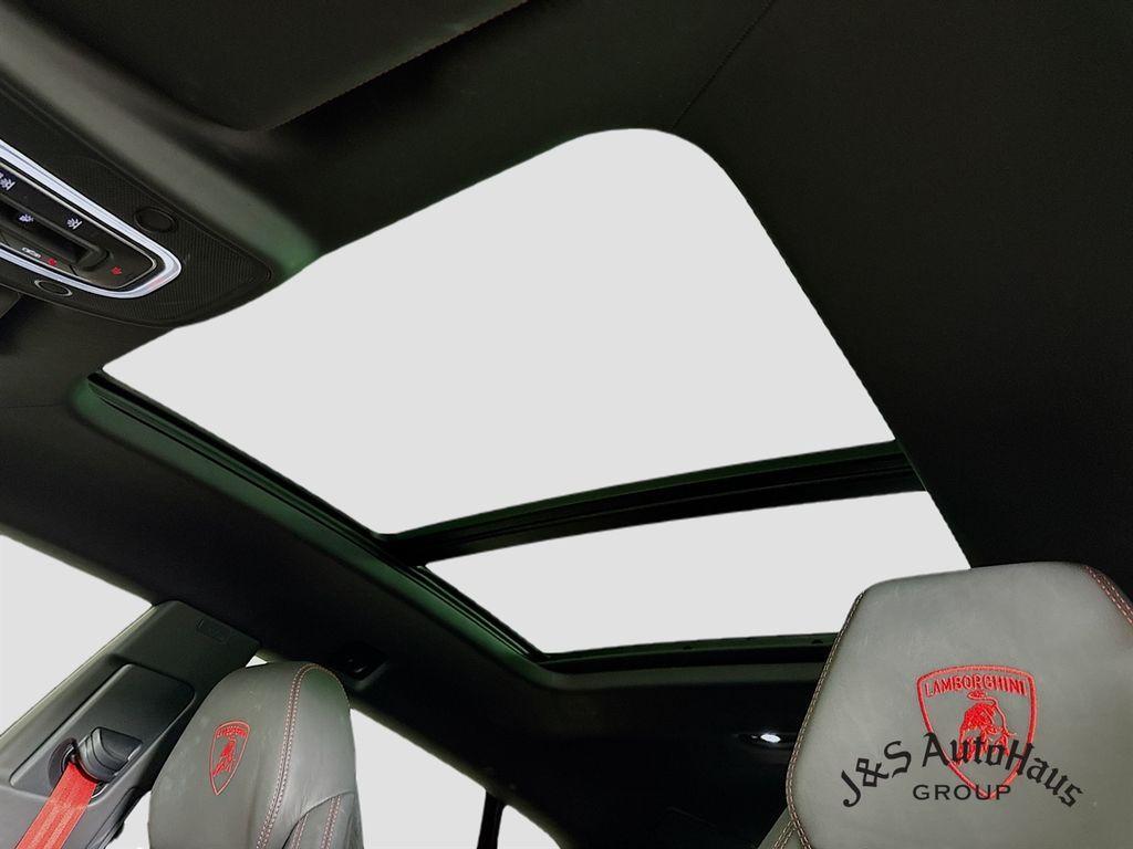 used 2023 Lamborghini Urus car, priced at $267,995