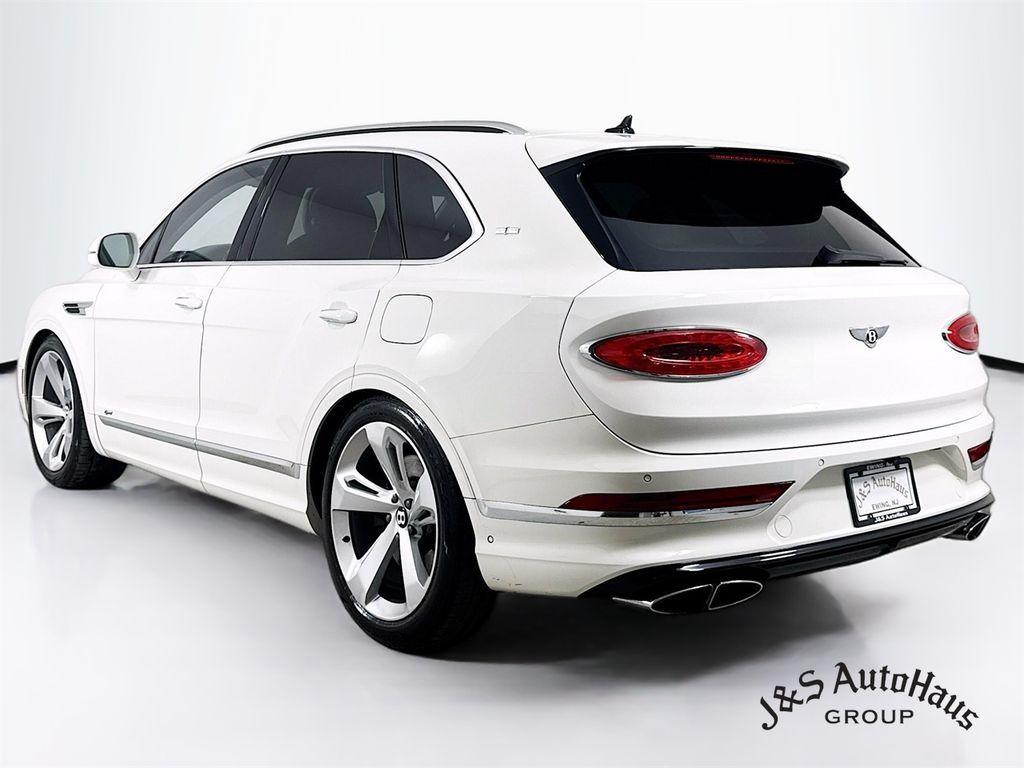 used 2021 Bentley Bentayga Hybrid car, priced at $109,995
