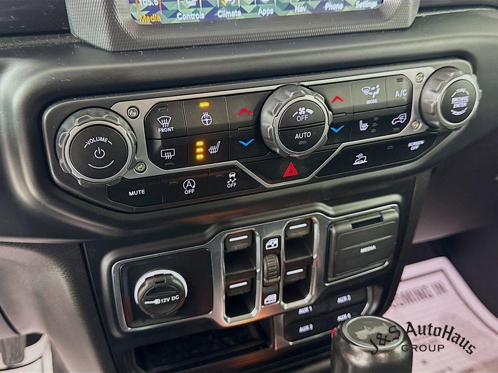 used 2022 Jeep Wrangler Unlimited car, priced at $32,495